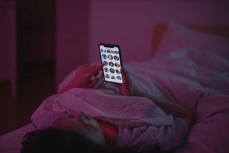 O Catfish pode trazer danos emocionais e financeiros muito severos às vítimas. (Pexels/Reprodução)