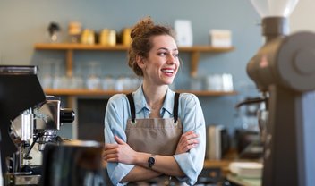 Como a motivação dos funcionários pode impactar a recepção dos clientes