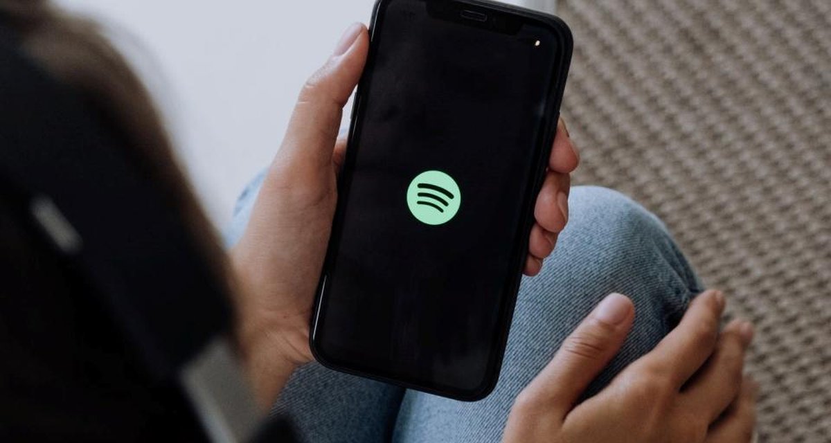 Spotify Singles lança releituras exclusivas de hits brasileiros