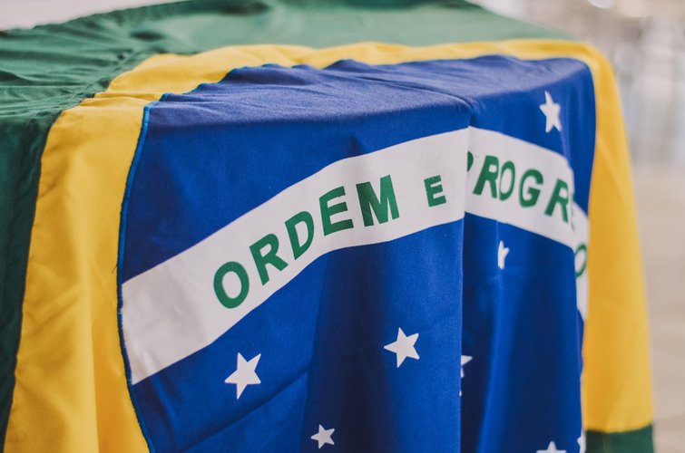 O Cruzeiro do Sul está representado em muitas bandeiras, inclusive na nossa (Fonte: Unplash/Rafaela Biazi)
