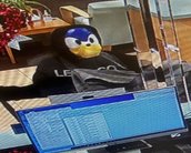 Homem vestindo máscara do Sonic tenta roubar banco nos EUA