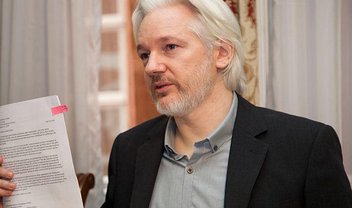 Julian Assange, da WikiLeaks, arrecada US$ 52 milhões com NFTs
