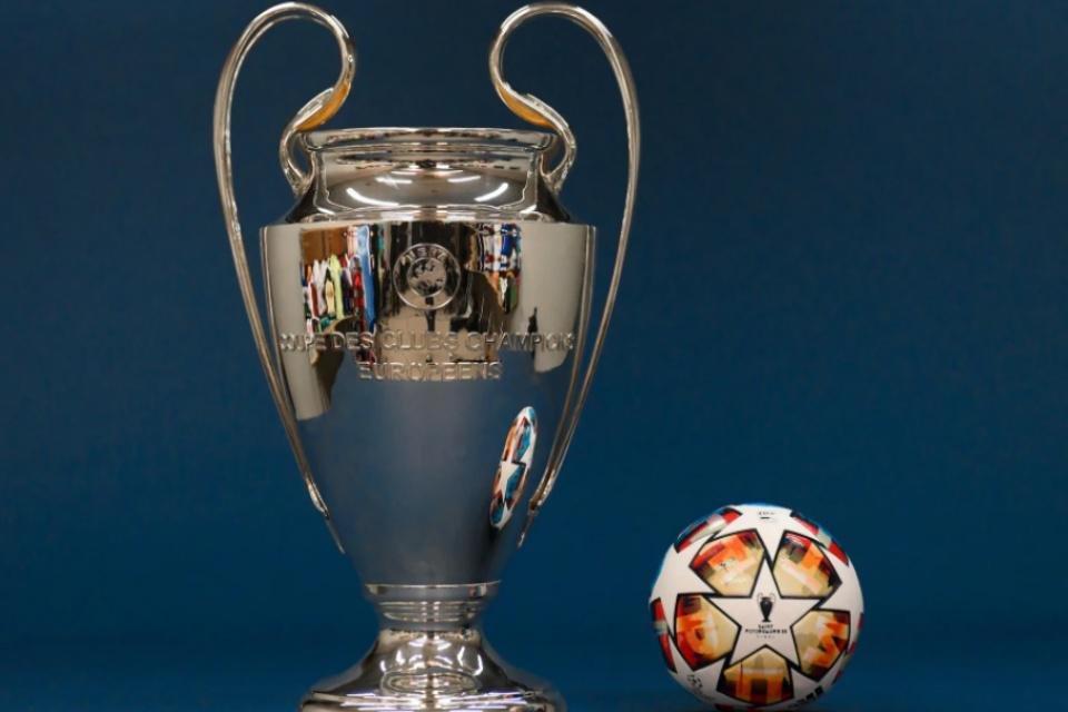 DStv - Assista em directo aos jogos da IMBATÍVEL CHAMPIONS LEAGUE na DStv!  Dia 19 de Outubro, as emoções estarão ao rubro com o calendário de jogos  imperdíveis da Champions League! A