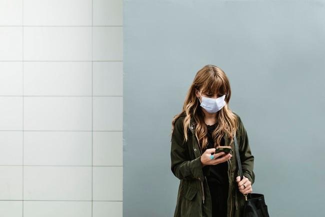 Dados bancários de usuários de celular estão entre os principais alvos dos cibercriminosos.