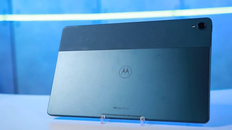 Moto Tab G70