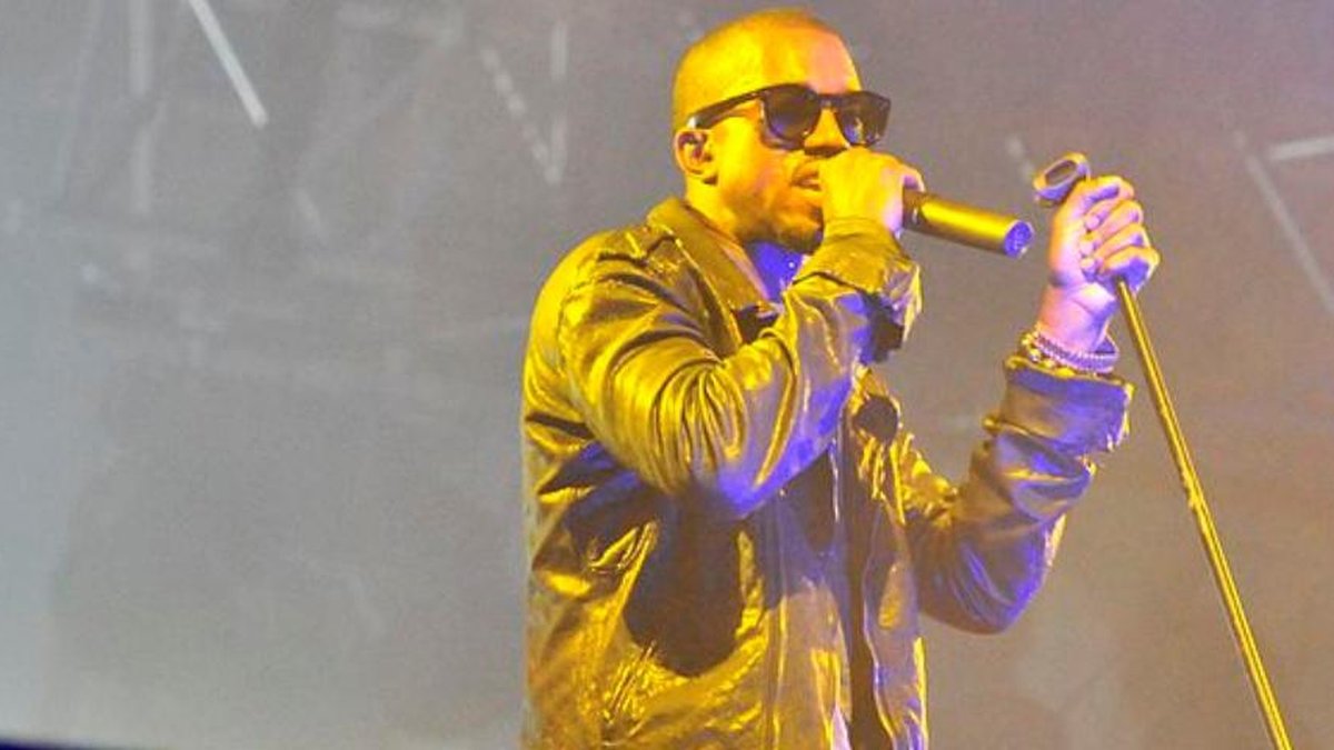 CapCut_donda chant kanye west tradução