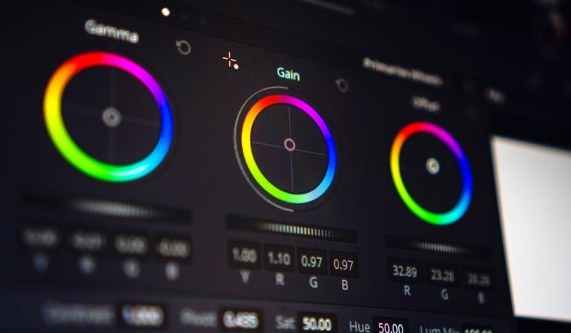 O DaVinci Resolve exige bastante do hardware.