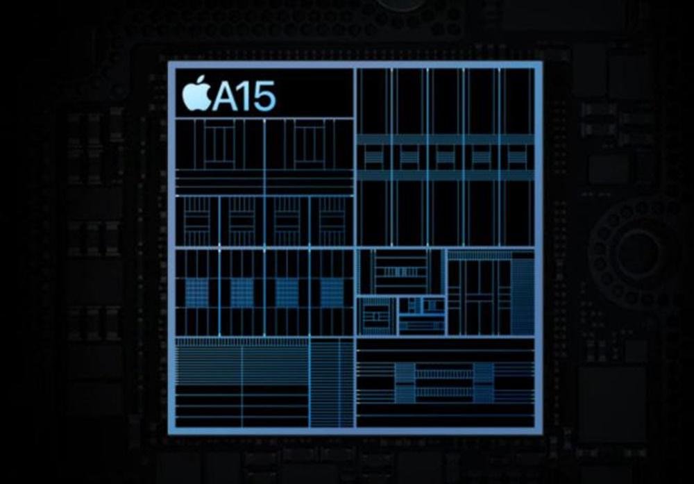 O iPhone SE conta com o novo chip A5 Bionic.