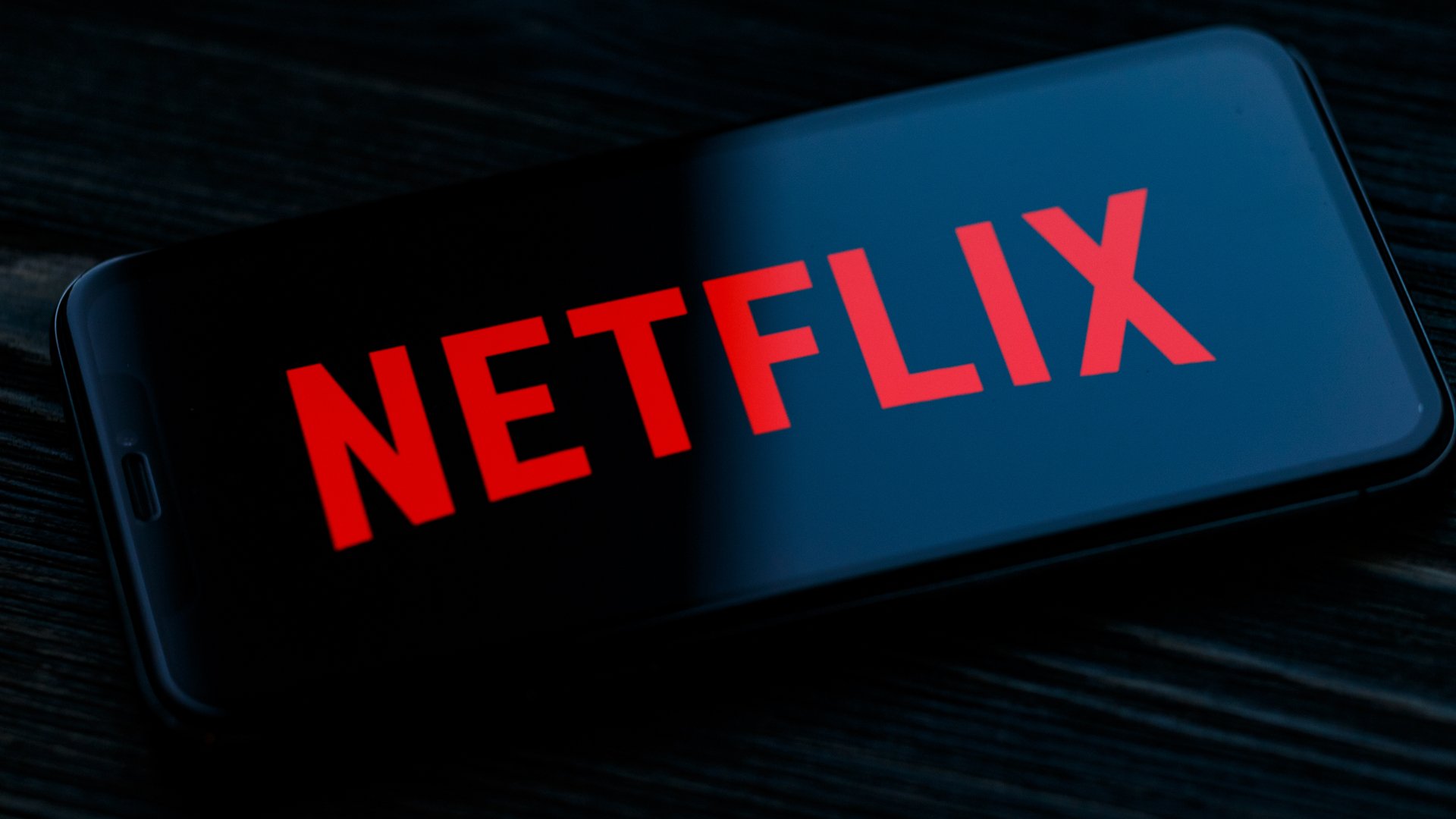 A Netflix pode cobrar taxa extra para compartilhamento de senhas? – Holz  Cidral