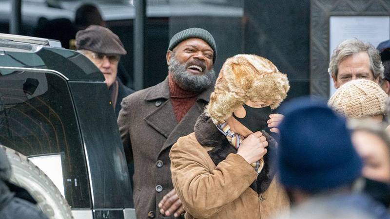 Samuel L. Jackson é visto como Nick Fury em gravação de Invasão Secreta realizada na Inglaterra. (Fonte: Alan Milner/Reprodução)