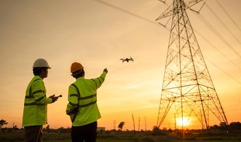 Drone de inspeção da Copel é derrubado a tiros no Paraná