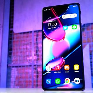 Imagem de Review Motorola Edge 30 Pro: rival quase ideal para o S22 e iPhone 13