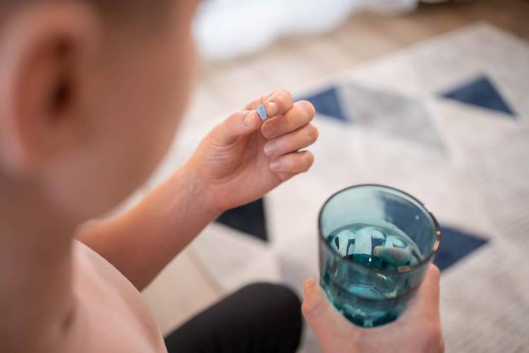 Coquetéis de remédios contra a AIDS ainda não são capazes de eliminar o vírus totalmente (Fonte: Shutterstock)
