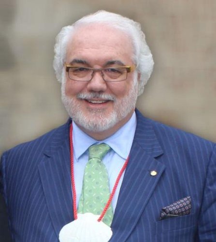 O espanhol Carlos Vasallo, ex-ator e dono da América CV Network .