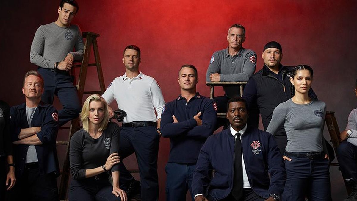 CHICAGO FIRE como e quando assistir online a série, chicago fire,PD e Med.  