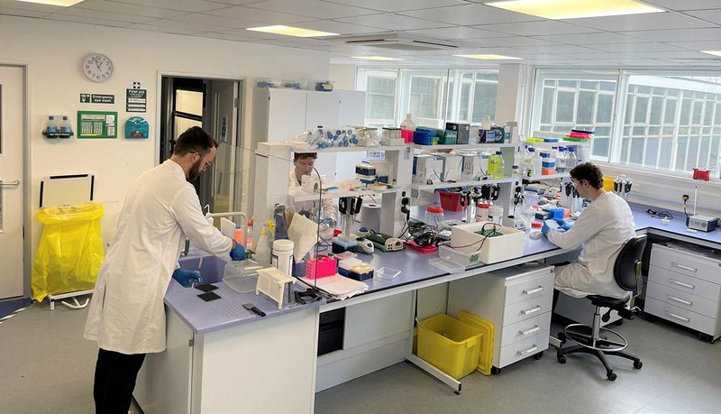A Neuro-Bio é uma startup de biotecnologia da Universidade de Oxford. (Fonte: Neuro-Bio/Divulgação.)