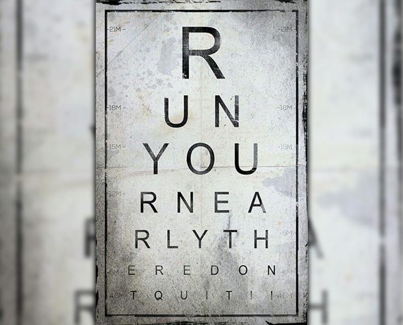 Placa diz “Run You R Nearly There, Don't Quit!!” (Fonte: Naughty Dog/Reprodução)