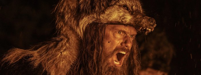 Imagem de: The Northman: Skarsgård luta no topo de vulcão em novo trailer; veja!