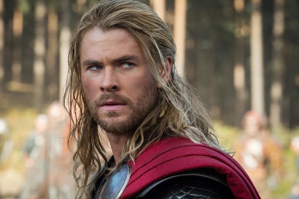 Thor: Primeiro filme quase sofreu atraso por causa de figurino de Chris  Hemsworth