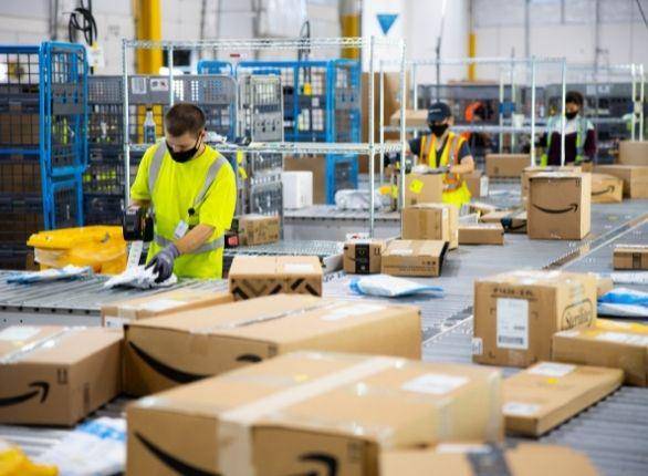 Sobretaxa de 5% para os vendedores que usam o FBA surgiu como forma de distribuir o aumento de preços