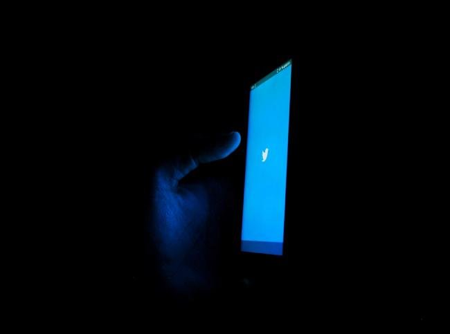 O processo de exclusão do Twitter demora 30 dias.
