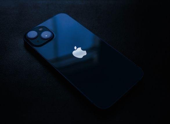 A Apple também anunciou recentemente que está fabricando o iPhone 13 na Índia