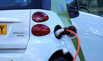 Nova bateria leva 6 minutos para carregar 60% de um carro elétrico