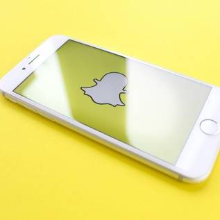 Imagem de Snapchat lança Dress Up, hub de compras com provador em RA