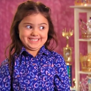 Imagem de Morre Kailia Posey, jovem que virou meme no reality Pequenas Misses