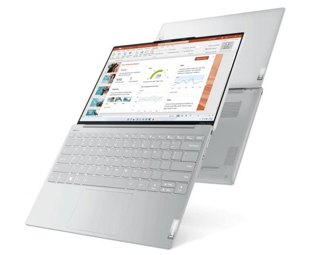 Lenovo Yoga Slim 7i Carbon.