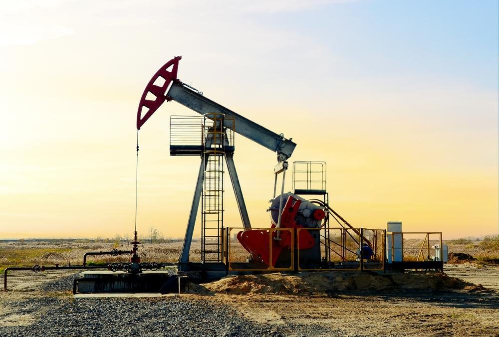 Entre os principais produtores de petróleo no mundo estão os Estados Unidos, Rússia, Arábia Saudita, Canadá e Iraque. (Shutterstock/Reprodução)