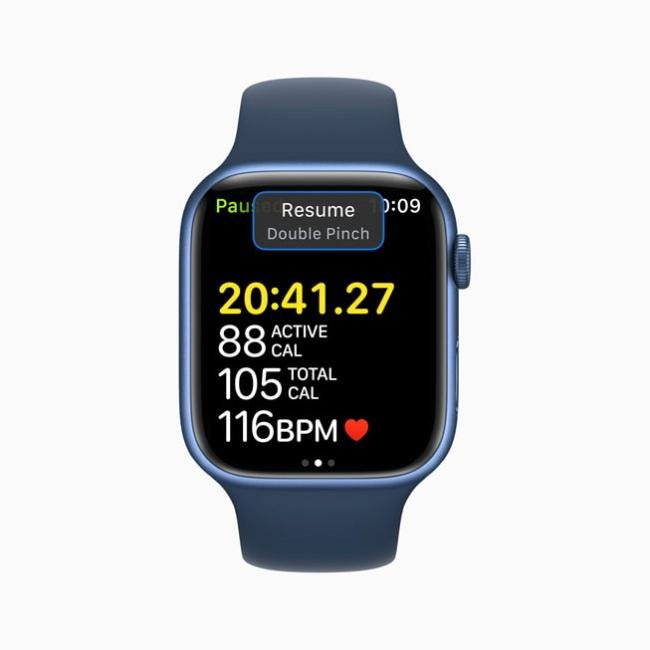 O gesto de pinça dupla dará acesso a novas funções no Apple Watch.