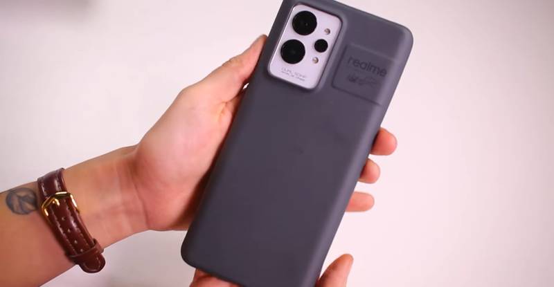 Realme GT 2 Pro com case