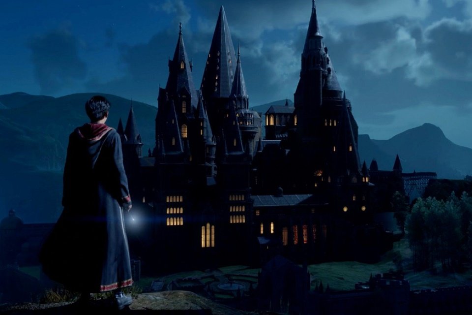 Personagens novos em cenários conhecidos como Hogsmeade: Hogwarts Legacy  lança trailer definitivo - Tecnologia e Games - Folha PE