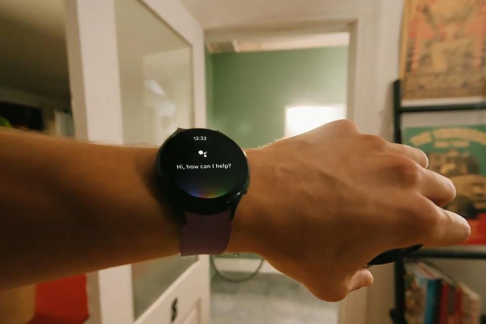 Google Assistente funcionando no Galaxy Watch4. (Fonte: Samsung / Divulgação)