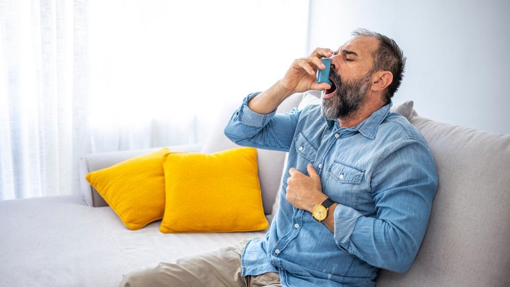 A asma é a terceira principal causa de internação no país (Fonte: Shutterstock)