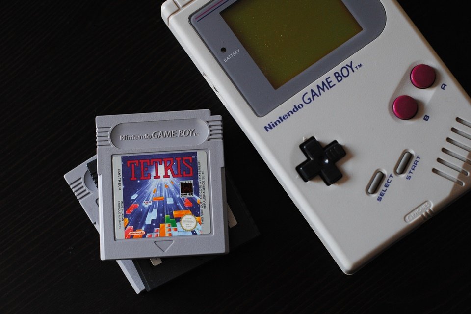 Vazaram supostas imagens do emulador de Game Boy Advance para o