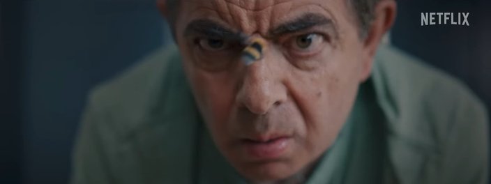 Imagem de: Man Vs Bee: Rowan Atkinson luta contra abelha em trailer da série; veja!