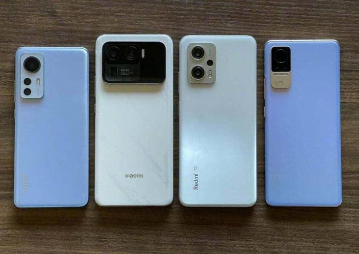 Os quatro modelos de Lei Jun.