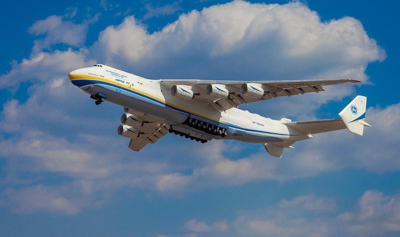 Antonov An-225 decolando do Aeroporto de Gostomel, na Ucrância, em foto de 2020