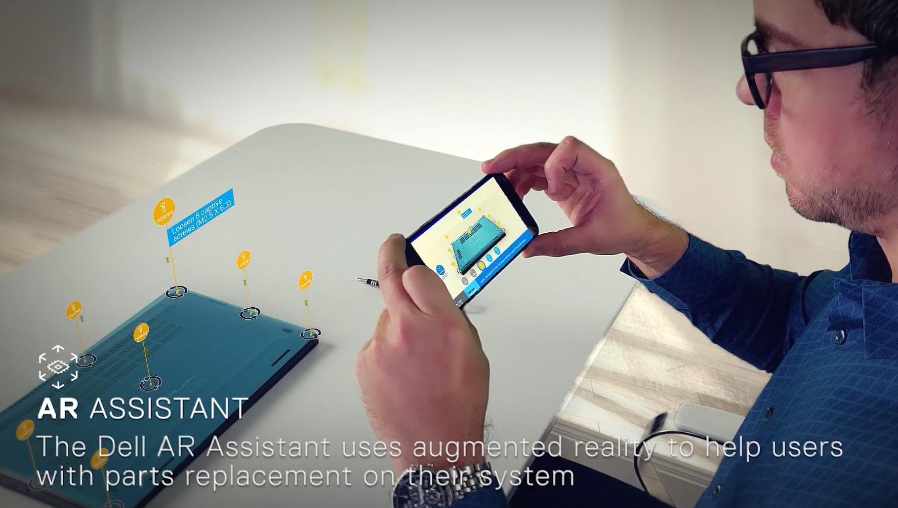 O Dell AR Assistant usa realidade aumentada para ajudar os usuários na substituição de peças em seus dispositivos