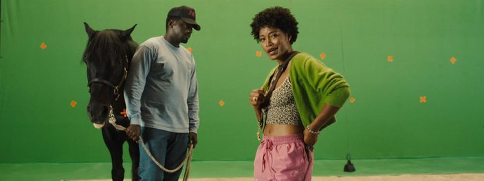 Imagem de: Não! Não Olhe!: novo vídeo revela mais detalhes do filme de terror; veja!