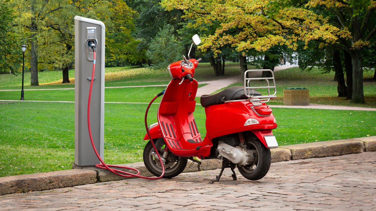 Com foco em zero emissão, venda de motos elétricas aumenta 9 vezes