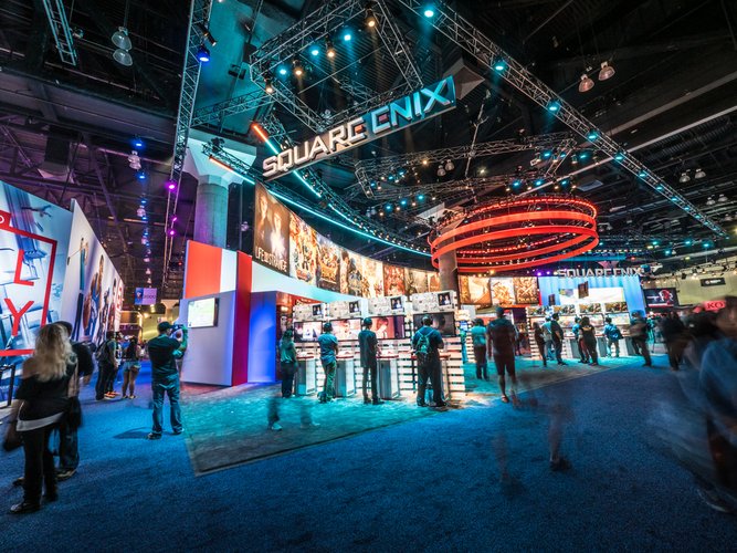 E3