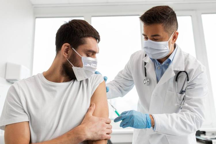 Com nova tecnologia apenas uma injeção será necessária para curar infecções por HIV (Fonte: Shutterstock)