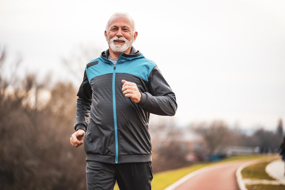 Exercícios físicos podem melhorar a resposta imunológica (Fonte: Shutterstock)
