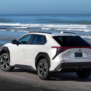 Imagem de Toyota faz recall do seu 1º carro elétrico 2 meses após lançamento