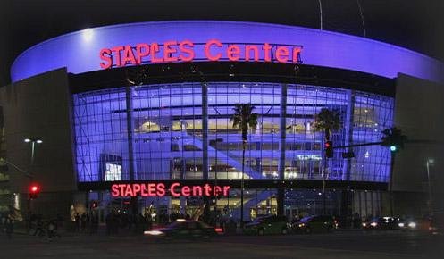 A "casa dos Lakers" mudou seu nome para Crypto.com Arena. (Fonte: Crypto.com/Divulgação.)