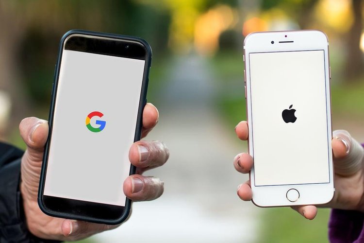 Democratas dizem que identificadores embutidos no iOS e Android facilitam a coleta e venda de dados pessoais. (Shutterstock)