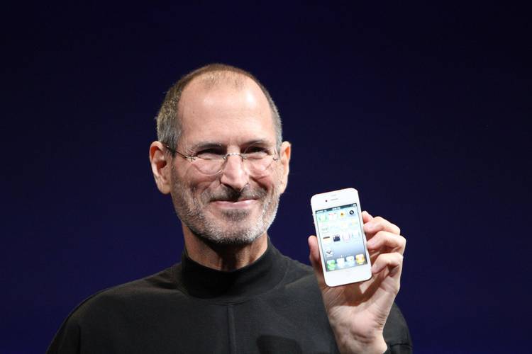 Steve Jobs durante a apresentação do iPhone 4, em 2010.